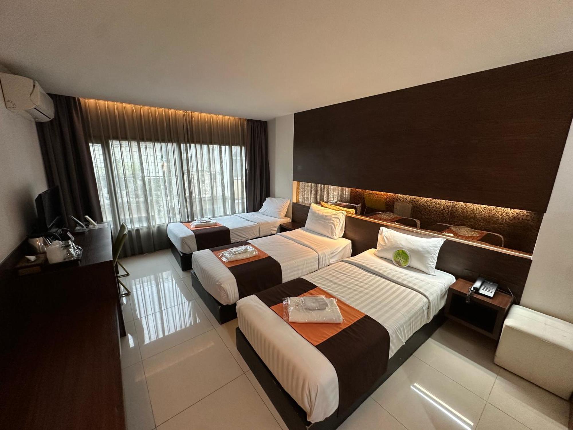 Collection O The Bangkok Airport Link Suite Exterior photo