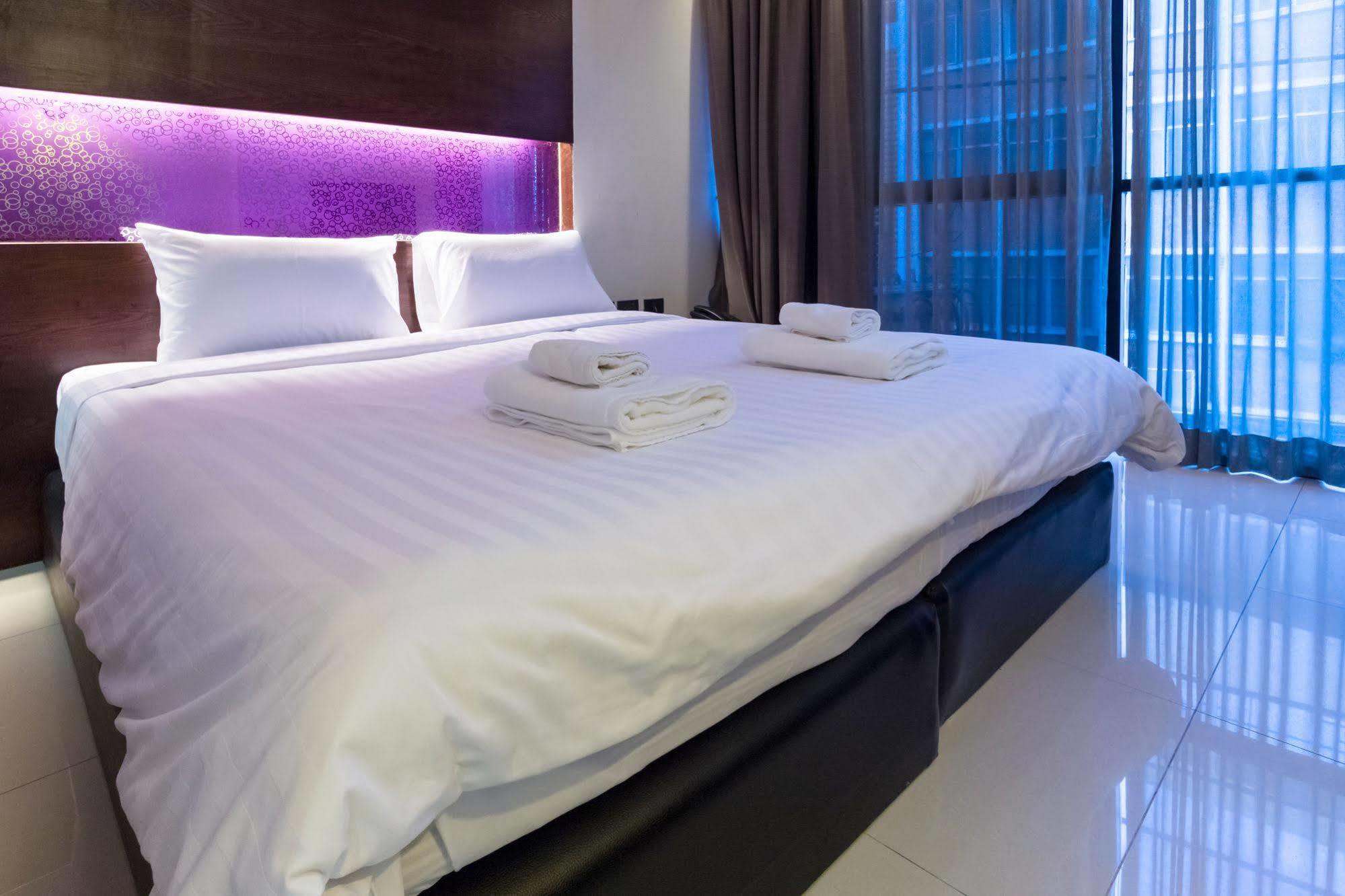 Collection O The Bangkok Airport Link Suite Exterior photo