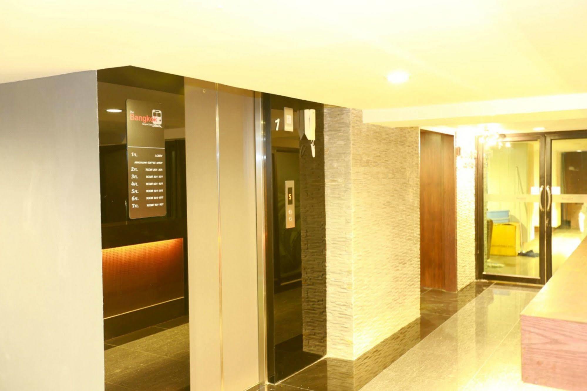 Collection O The Bangkok Airport Link Suite Exterior photo